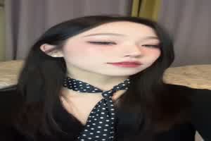 爆肏盯射博主_插的人还穿着丝袜_这是什么变态  背景图片