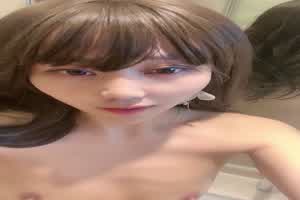 狐仙妹妹白晰小屁屁后入  背景图片