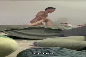 极品身材的粉嫩小女友，❤️各种姿势啪啪完美露脸，‘我逼好吃吗’呻吟不断‘救命我不要了，我喷了’  背景图片