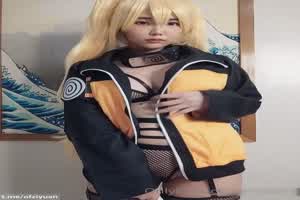 Minichu 漩涡鸣子体内的九尾狐按耐不住  背景图片