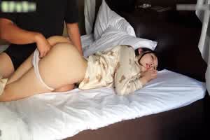 超极品翘臀妙龄美少女嫩妹酒店援交 可爱睡衣一摸就出水无套中出内射满满撸点  背景图片