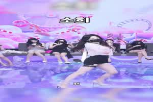 韩国熊猫班 第二季 双腿开开 极致丁字裤  背景图片