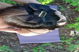 闲来无事，公园后山做爱内射1  背景图片