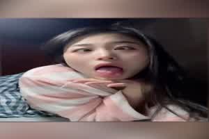 宿舍私拍诱惑又叫男人来炮一尻  背景图片