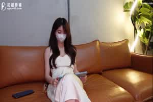 扣扣传媒 cola酱 上门服务的特殊治疗  背景图片