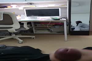 泡菜国美女甜蜜性爱泄密  背景图片