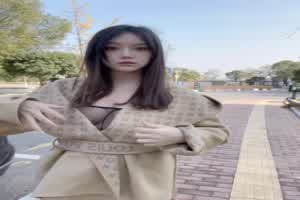 青春颜值学妹户外穿戴跳蛋露出 车内大搞自慰 反差母狗双弹齐发  背景图片