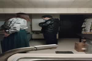 门事件 红姐视频合集 伪娘阿红玩直男系列完整版_05  背景图片