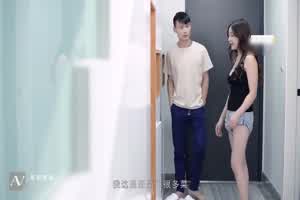 国产AV剧情 真羡慕大哥有这样销魂的嫂子  背景图片