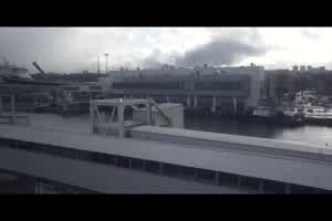 跟LITTLE REISLIN玩肛门 - luna的旅程  背景图片