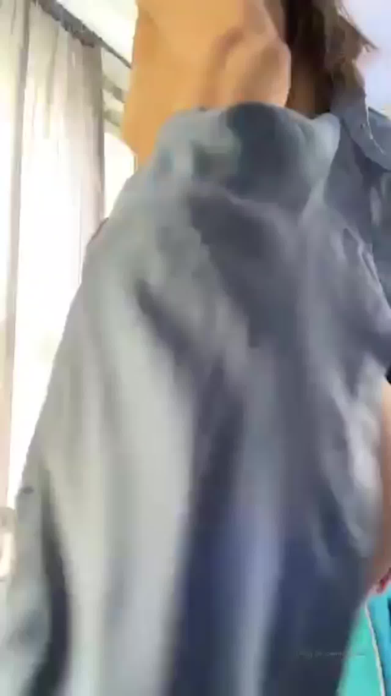  混血女神ellieleen骚气破表 的剧照10