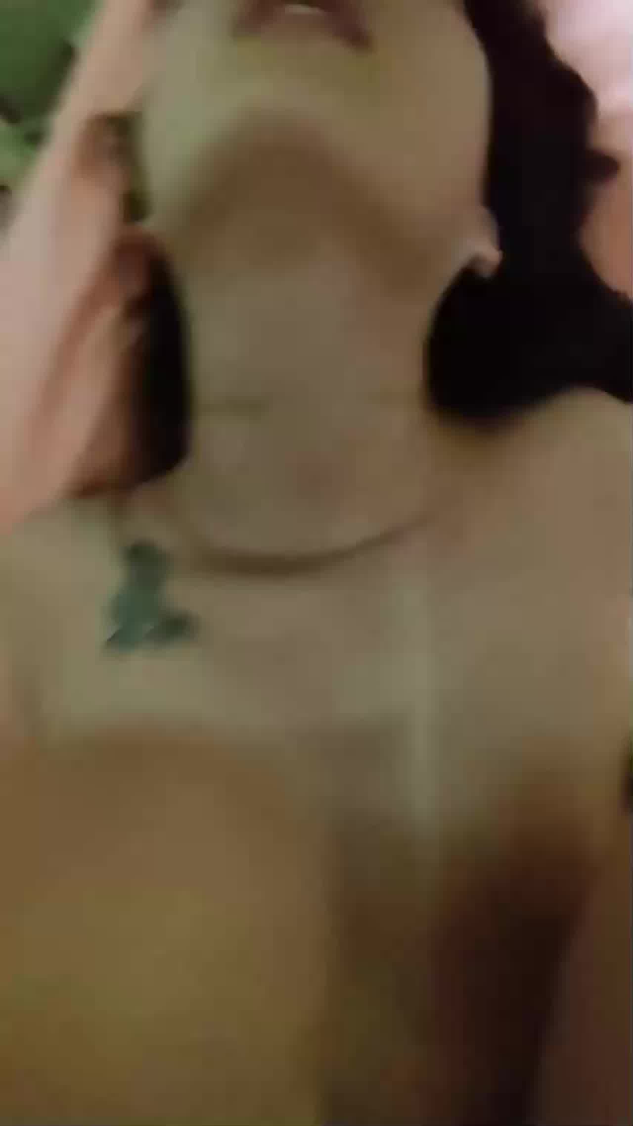  女同事喝醉被带回家给操了 的剧照7