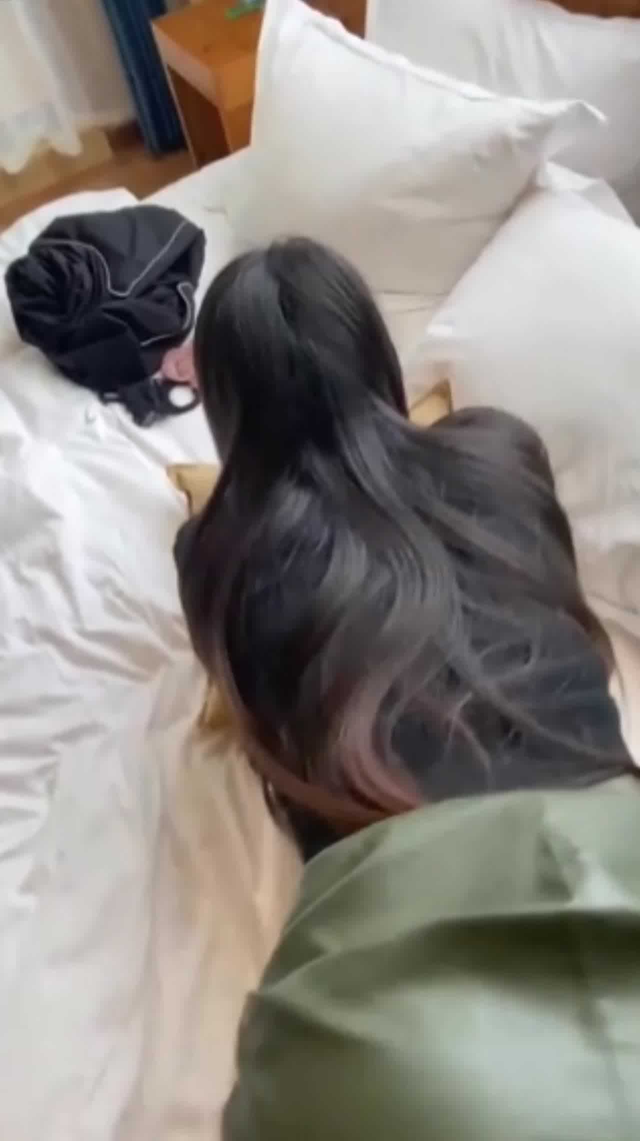  旅拍认识的骚货民宿老板娘必须拿下拍摄 的剧照7