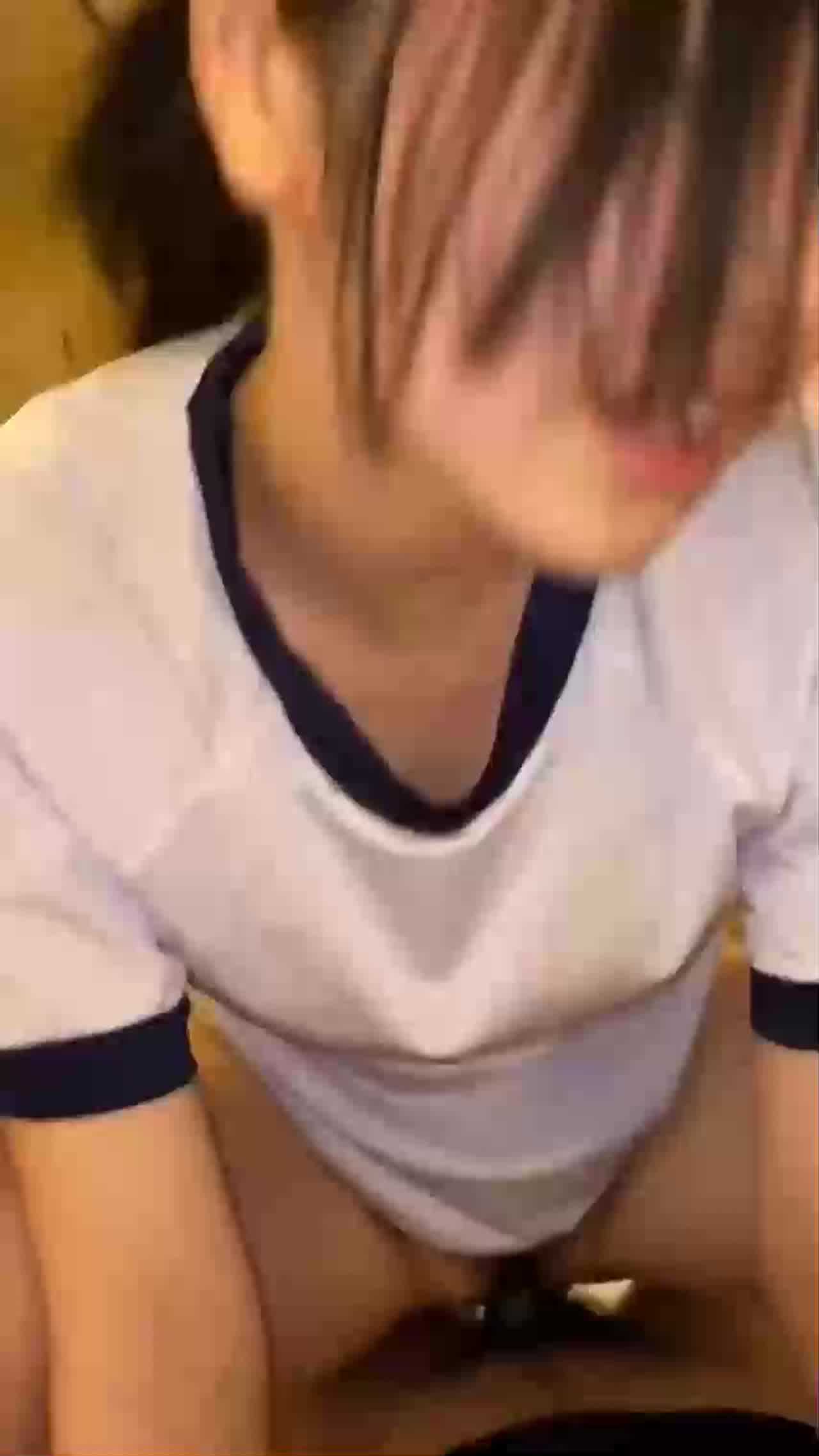  校园拉拉队美女啪啪啪 的剧照6