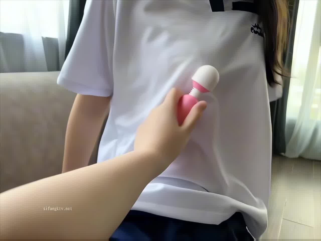  高清画质清纯学生装超模私拍现场超级身材高颜值道具震动棒 的剧照9