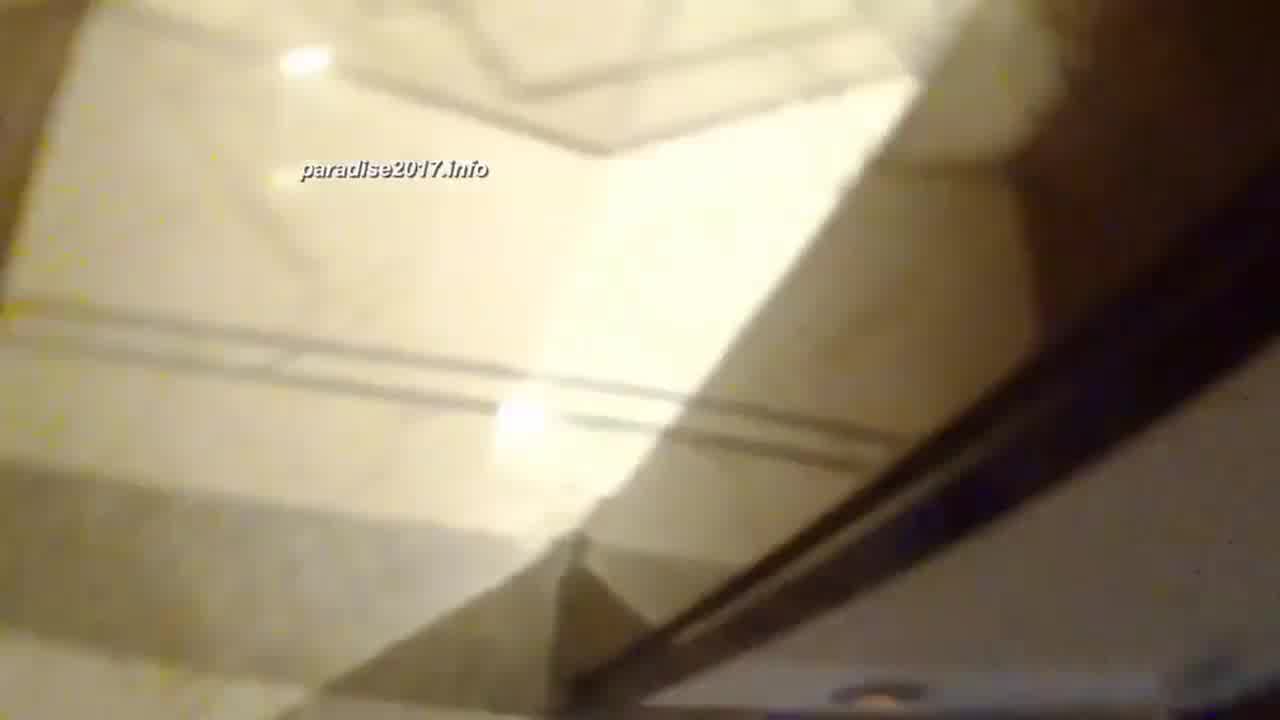  91天堂系列-素人约啪 极品网红小护士的完美服务 的剧照4