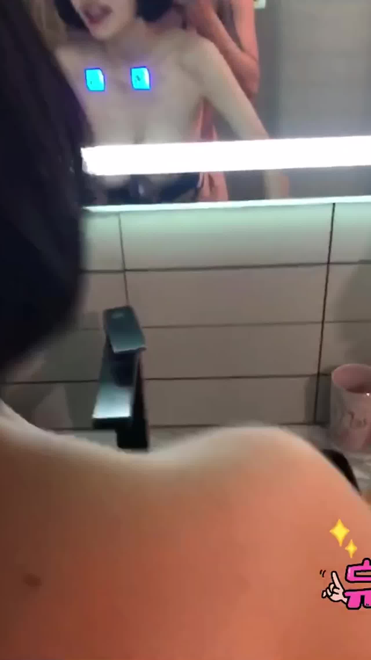  幼齿骑马骚屄好爱被艹 的剧照10