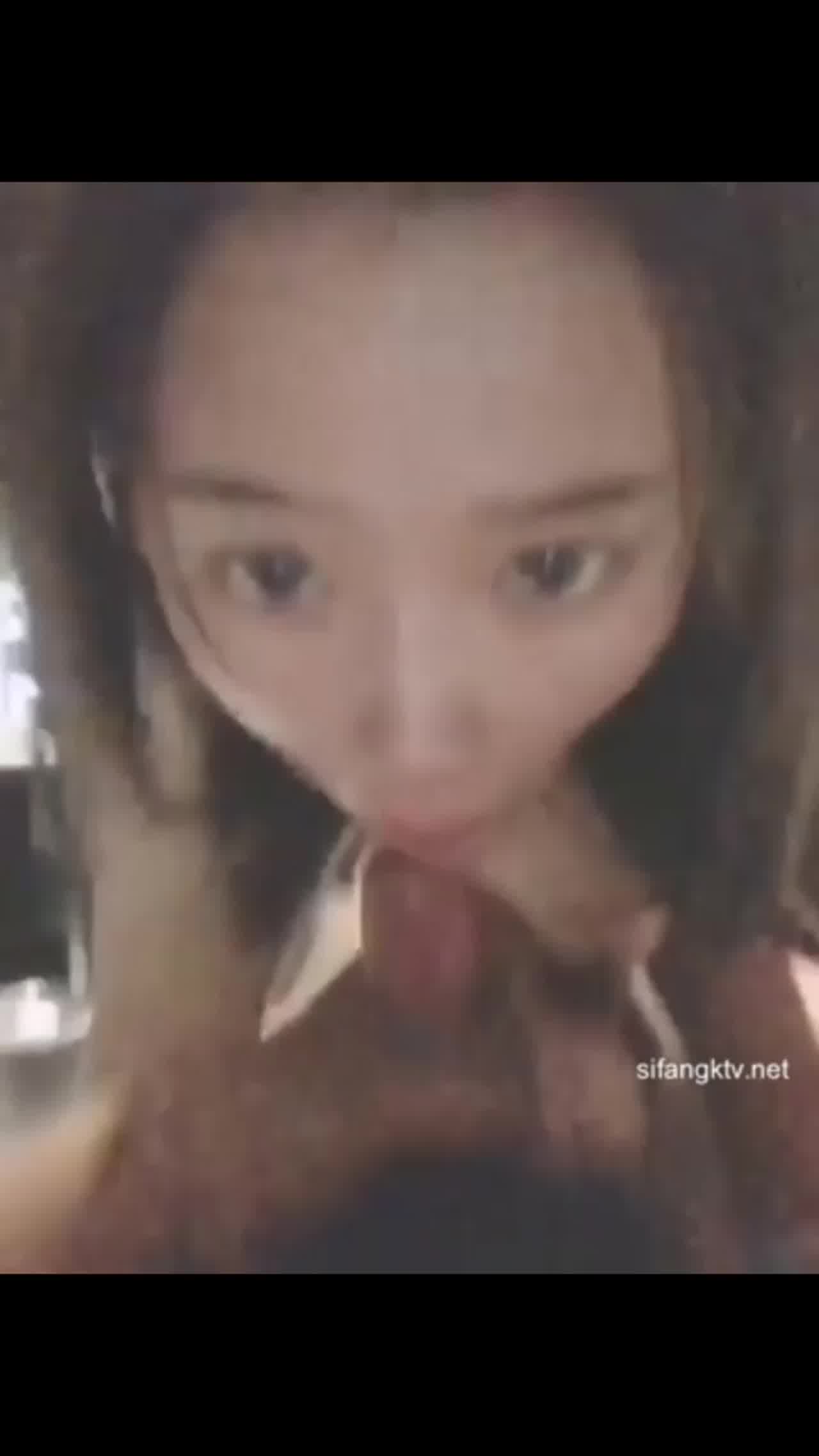  【学妹私拍】清纯女学生甜美笑容下的眉眼娇喘！校花级7部精选 的剧照4