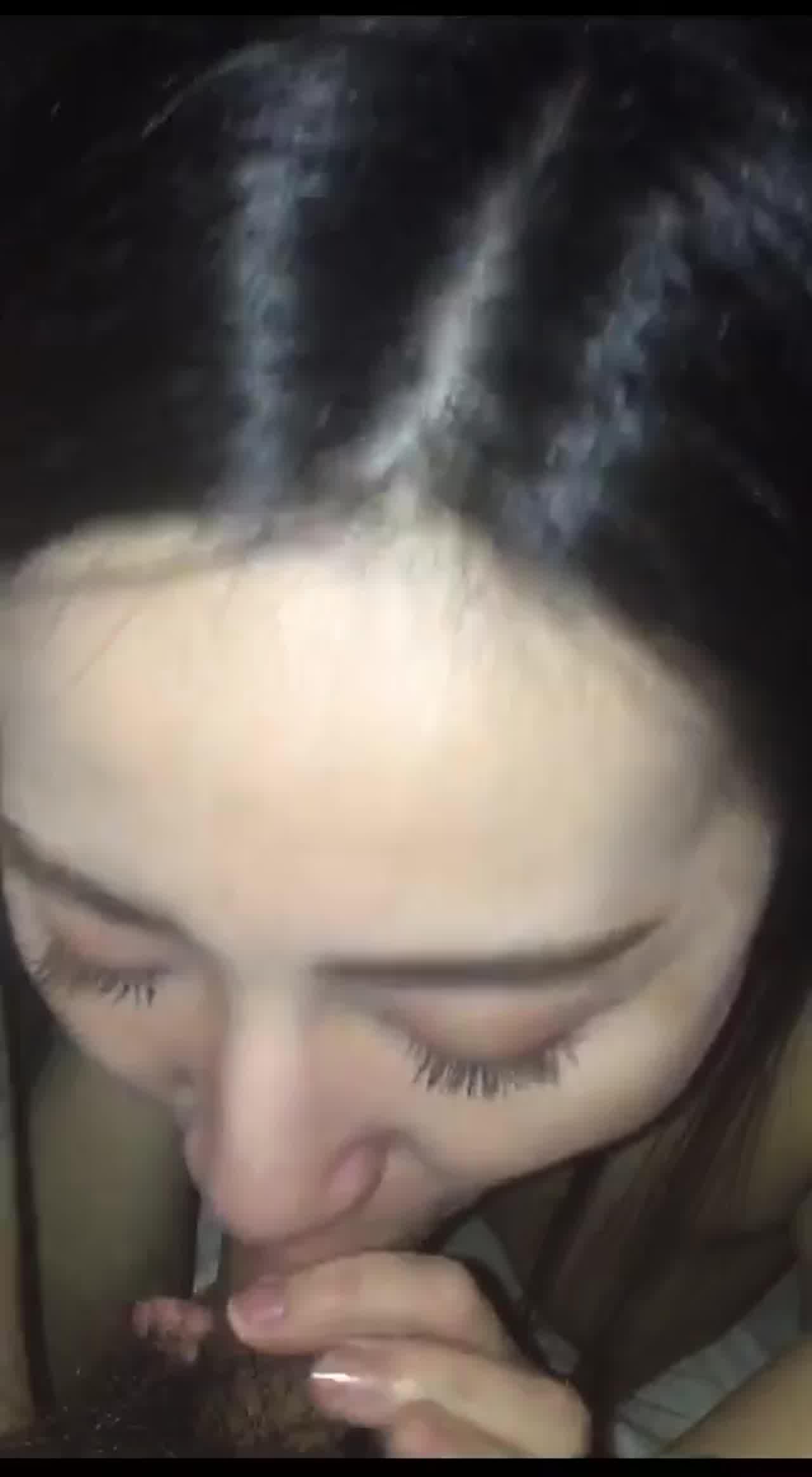  浓厚接吻睡前想吃大肉棒 的剧照9