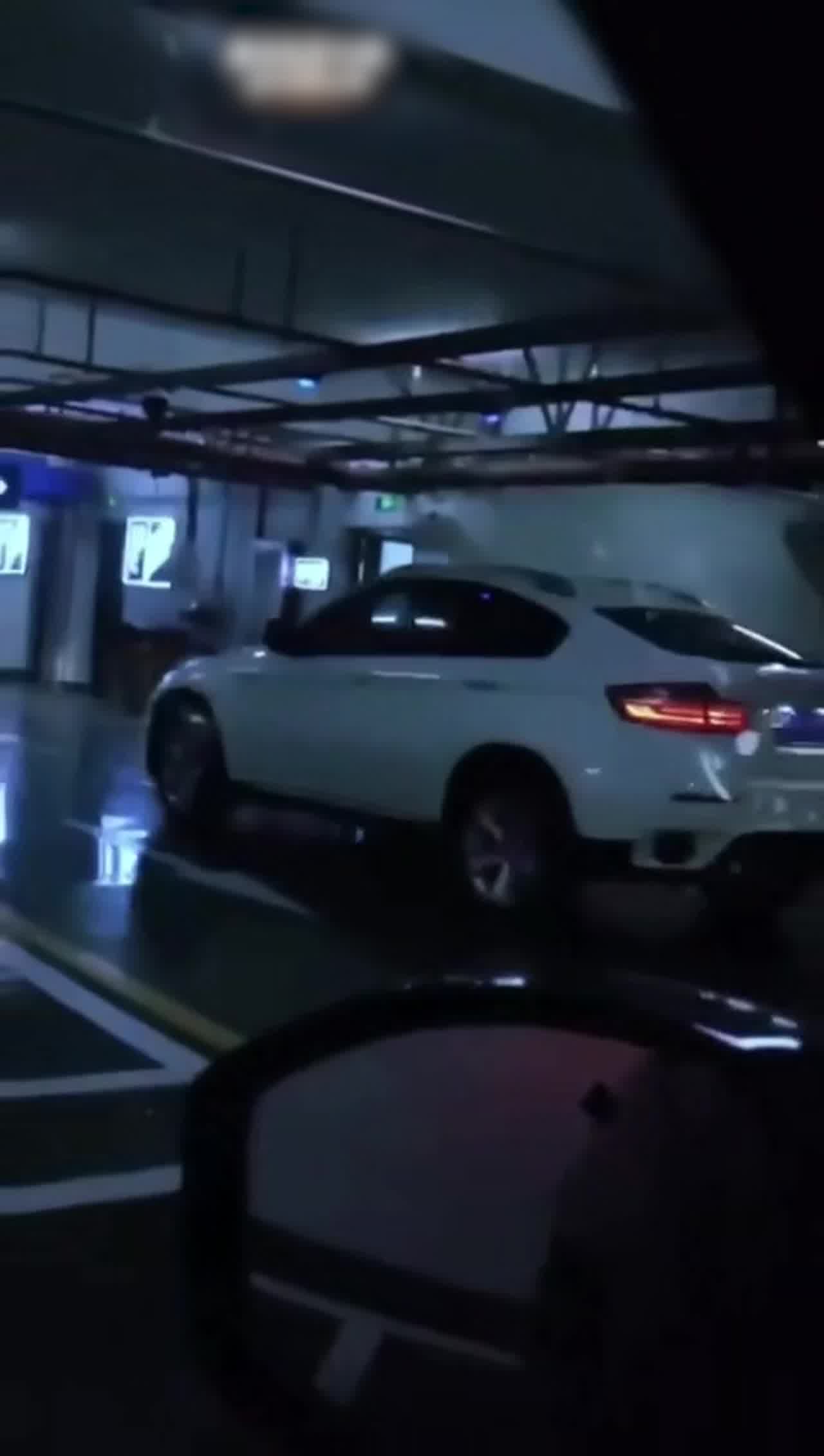  门事件 盐城宝马哥车震瓜 的剧照5