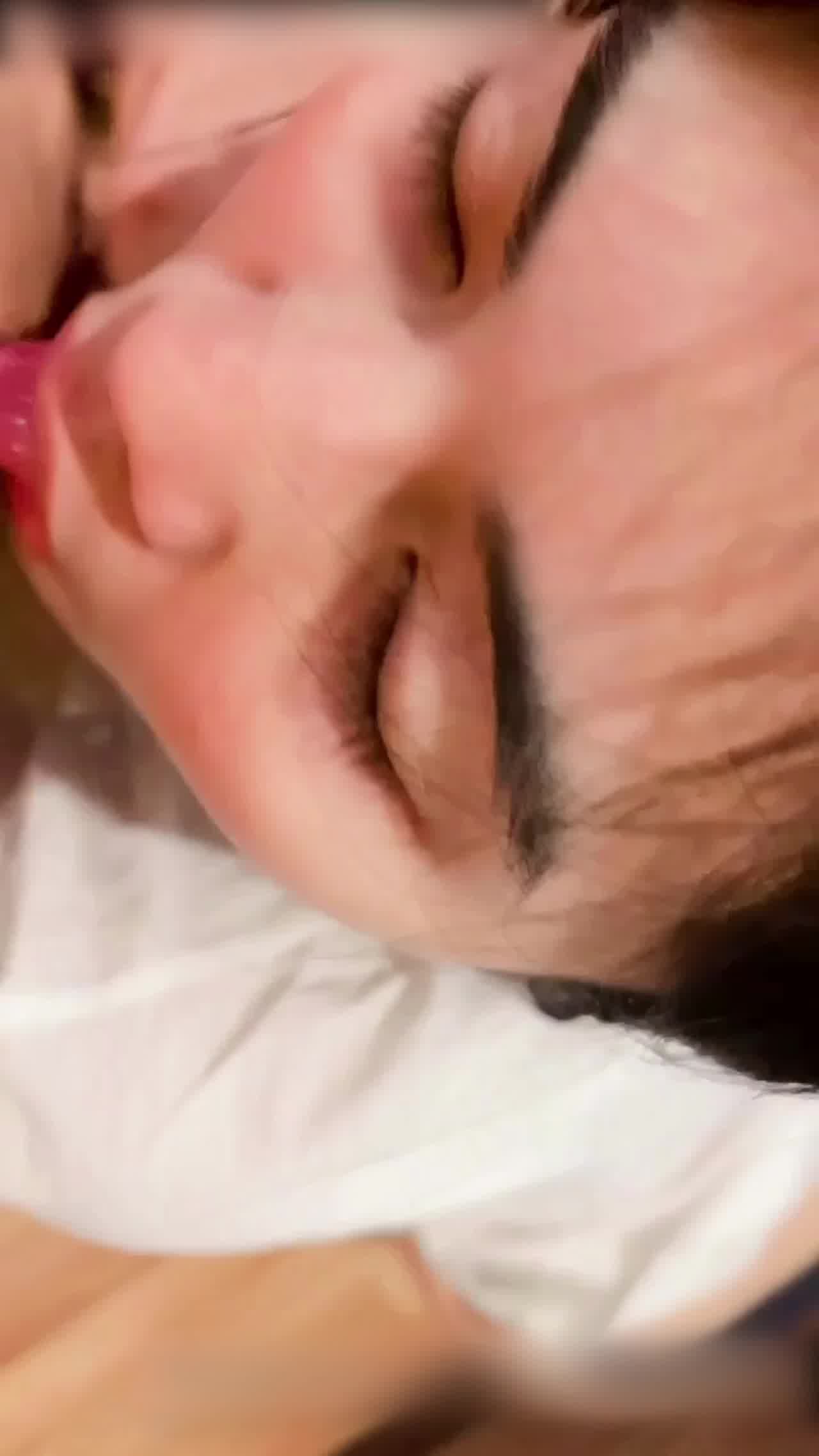  amam7078 牛仔裤巨乳肥臀小妹妹开鲍操逼颜射 的剧照9