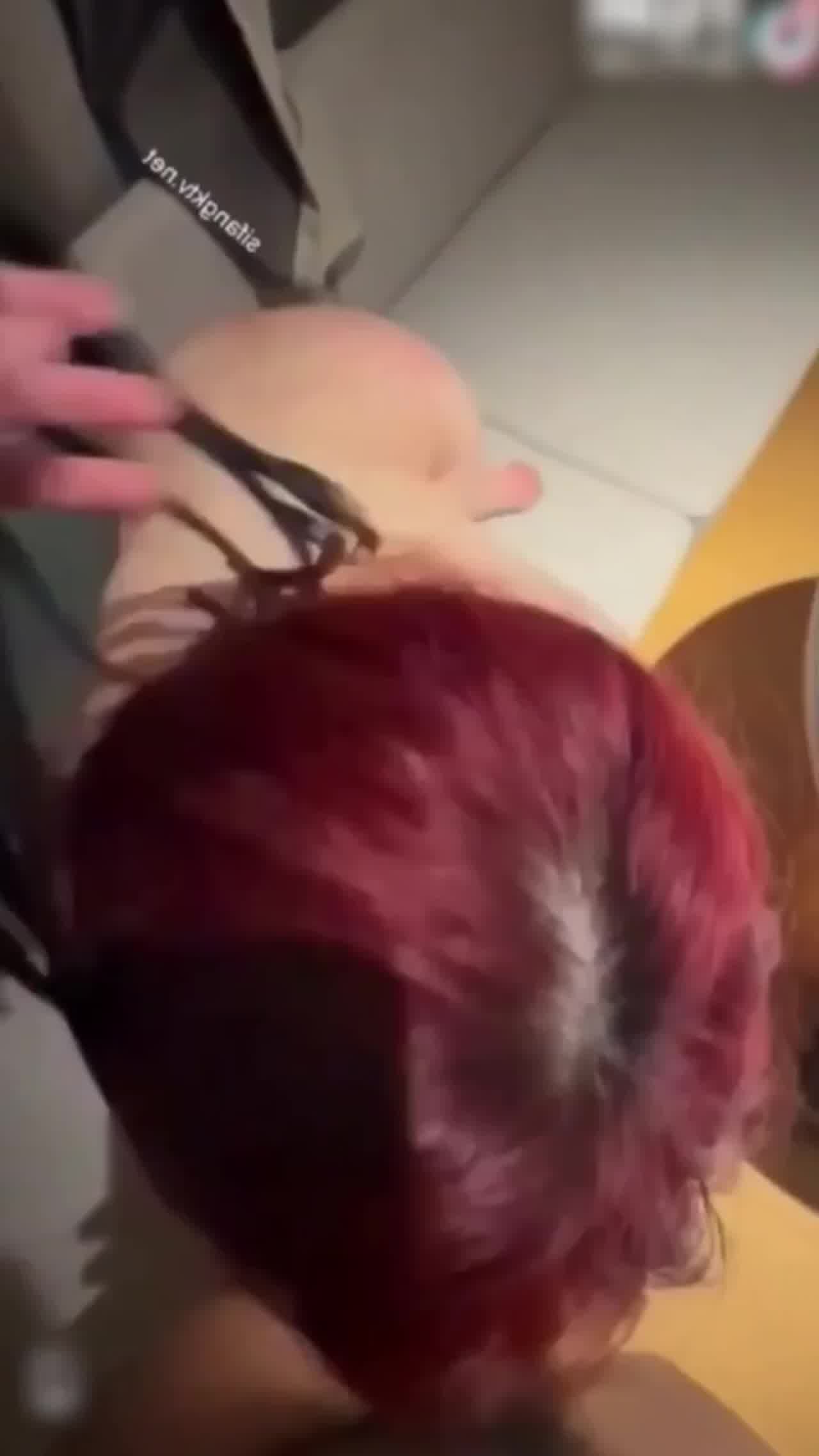  反差婊性奴小母狗 想怎么干就怎么干 的剧照6