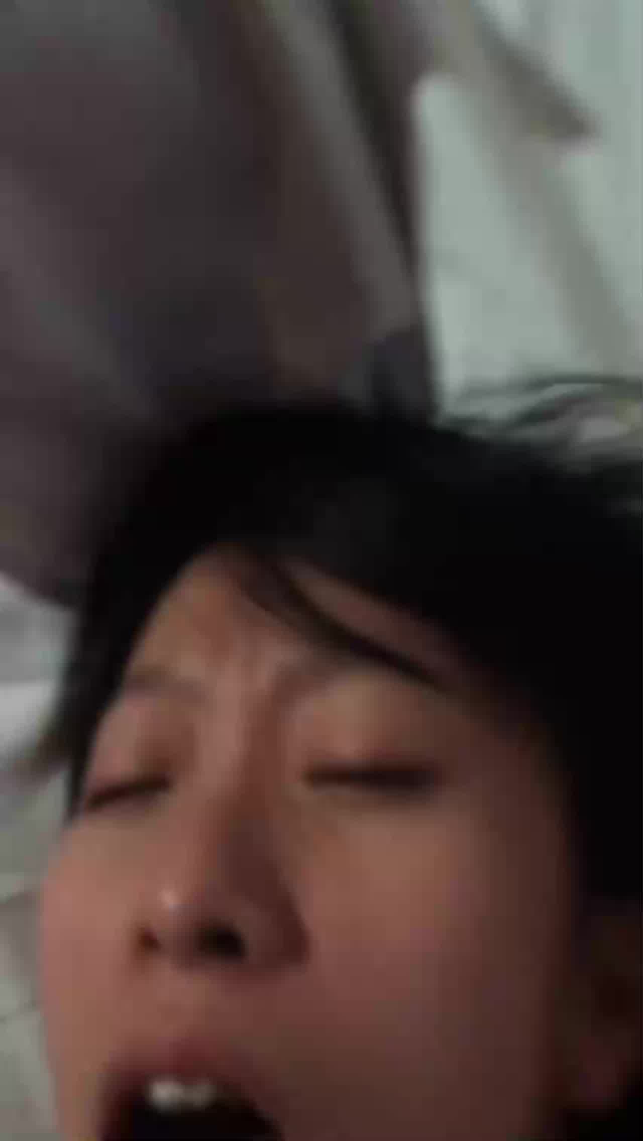  重庆职业学院_张雨芬_与我同居后被各种调教，一张高潮脸完全没有精气神 的剧照1