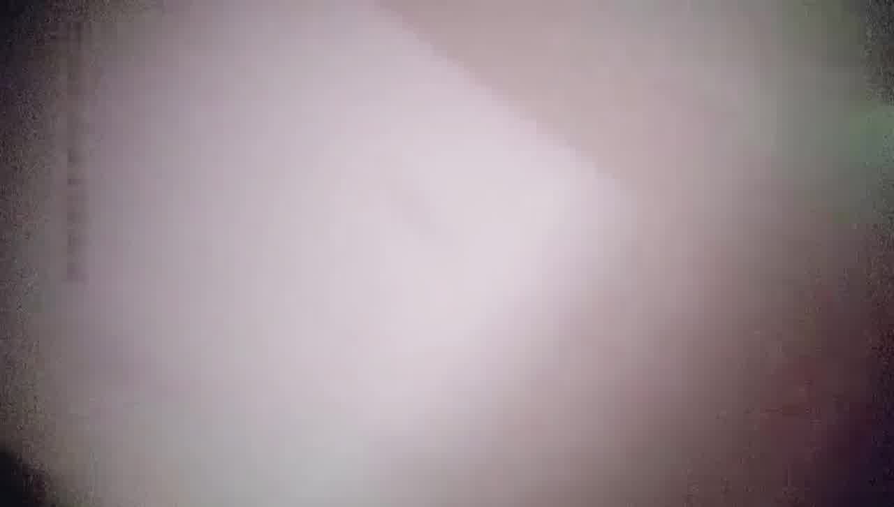  街边足浴店特殊服务，制服少妇从床上干到厕所，上位疯狂打桩，直接给老哥坐了出来，超值。 的剧照5