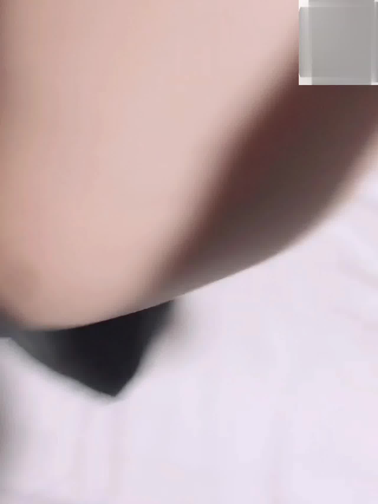  无套插入老婆肉穴 的剧照6