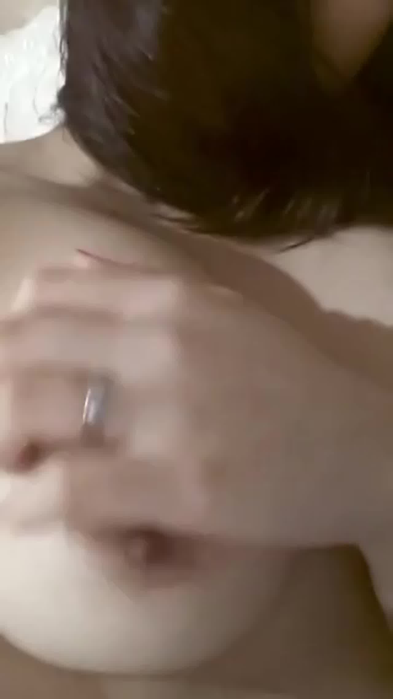  咪咪真的很大，要看我的咪咪吗 的剧照8