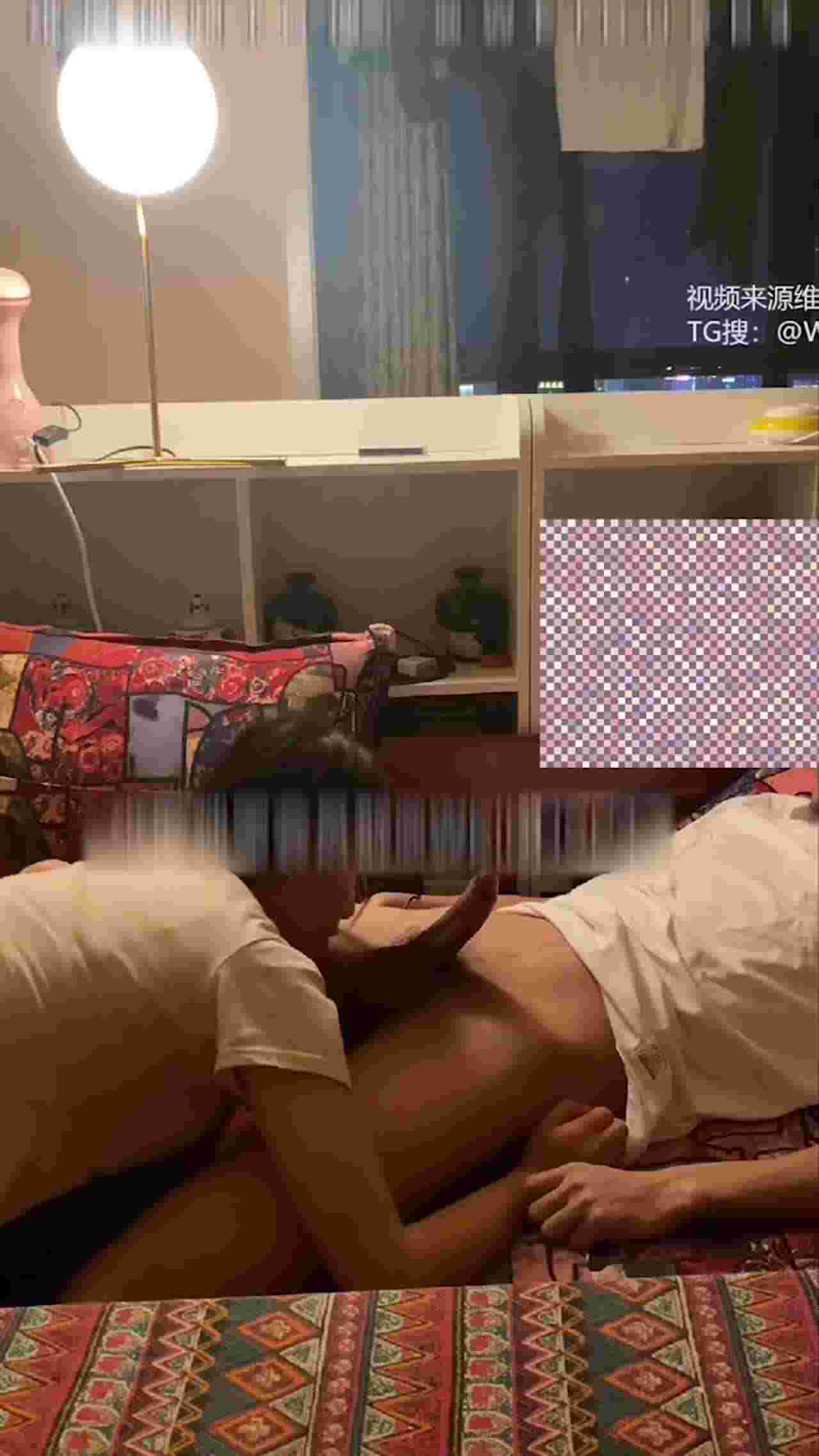  楼管别看监视器，有人在楼梯间打炮啊！ 的剧照5