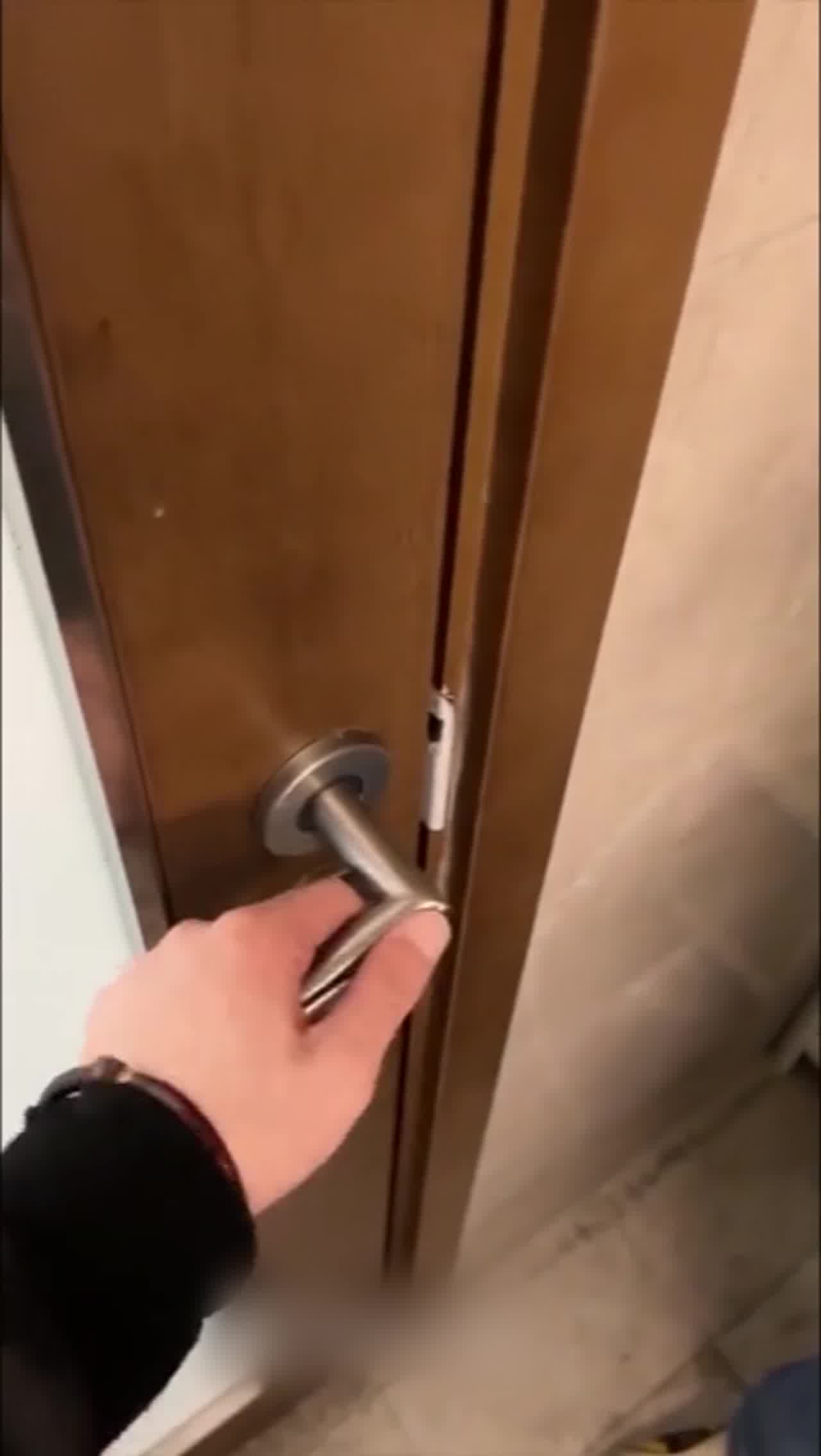  留宿疏通OL同事正妹，前后两个姐姐我都爱。 的剧照10