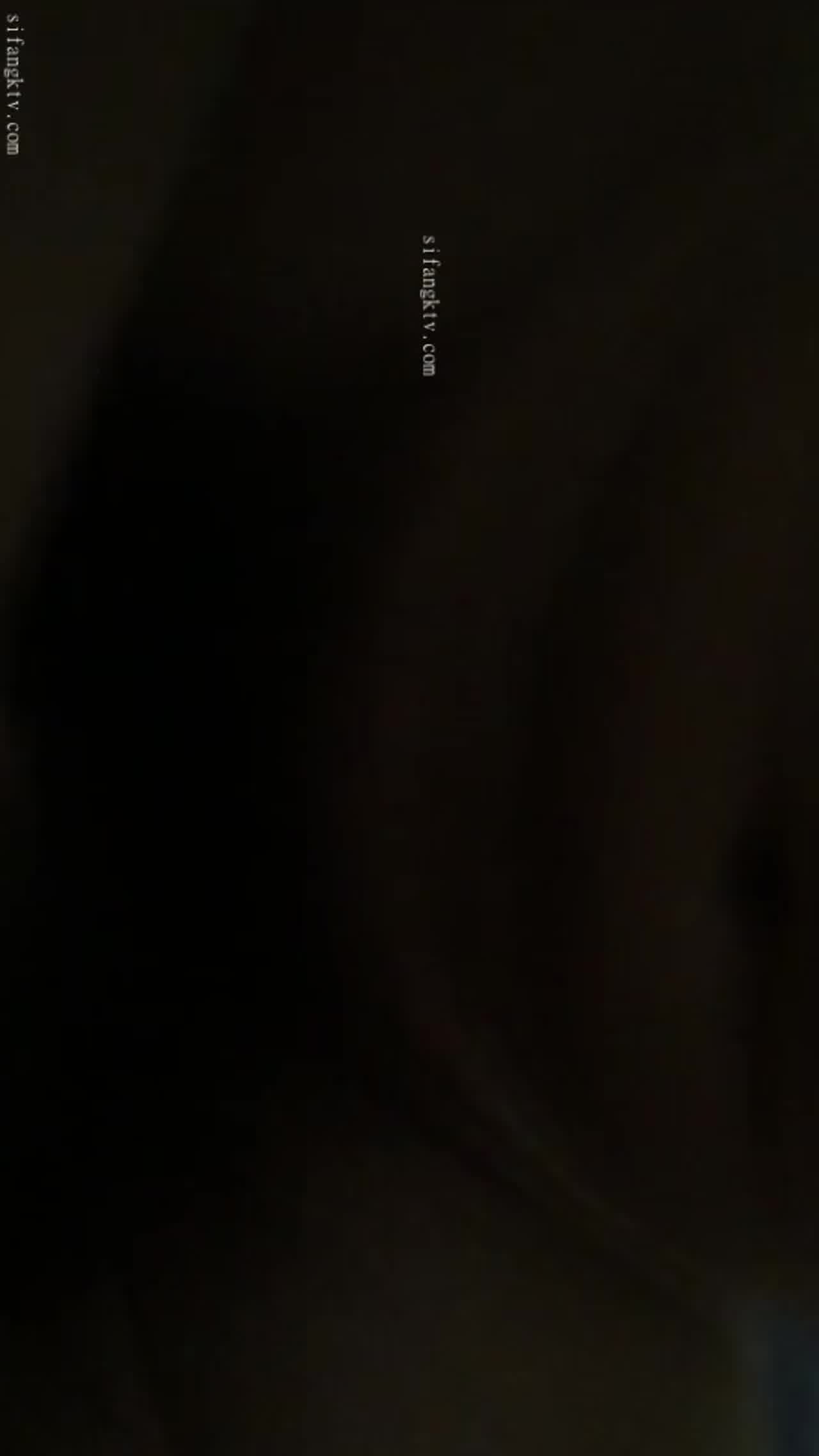  大学情侣从早做到晚 腿长多汁声音也不错 的剧照2