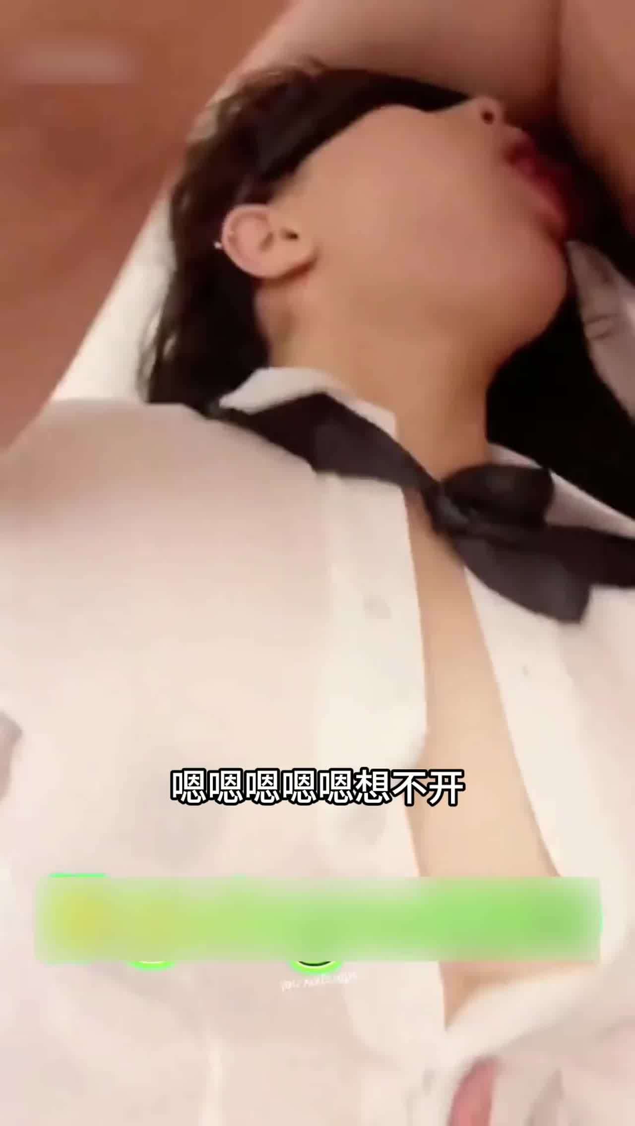  浙江情侣夫妻-3男玩不过2女的，被榨干的都硬不起来了，(兄弟你上我不行了，我硬不起来了啊)，喷水合集 的剧照2