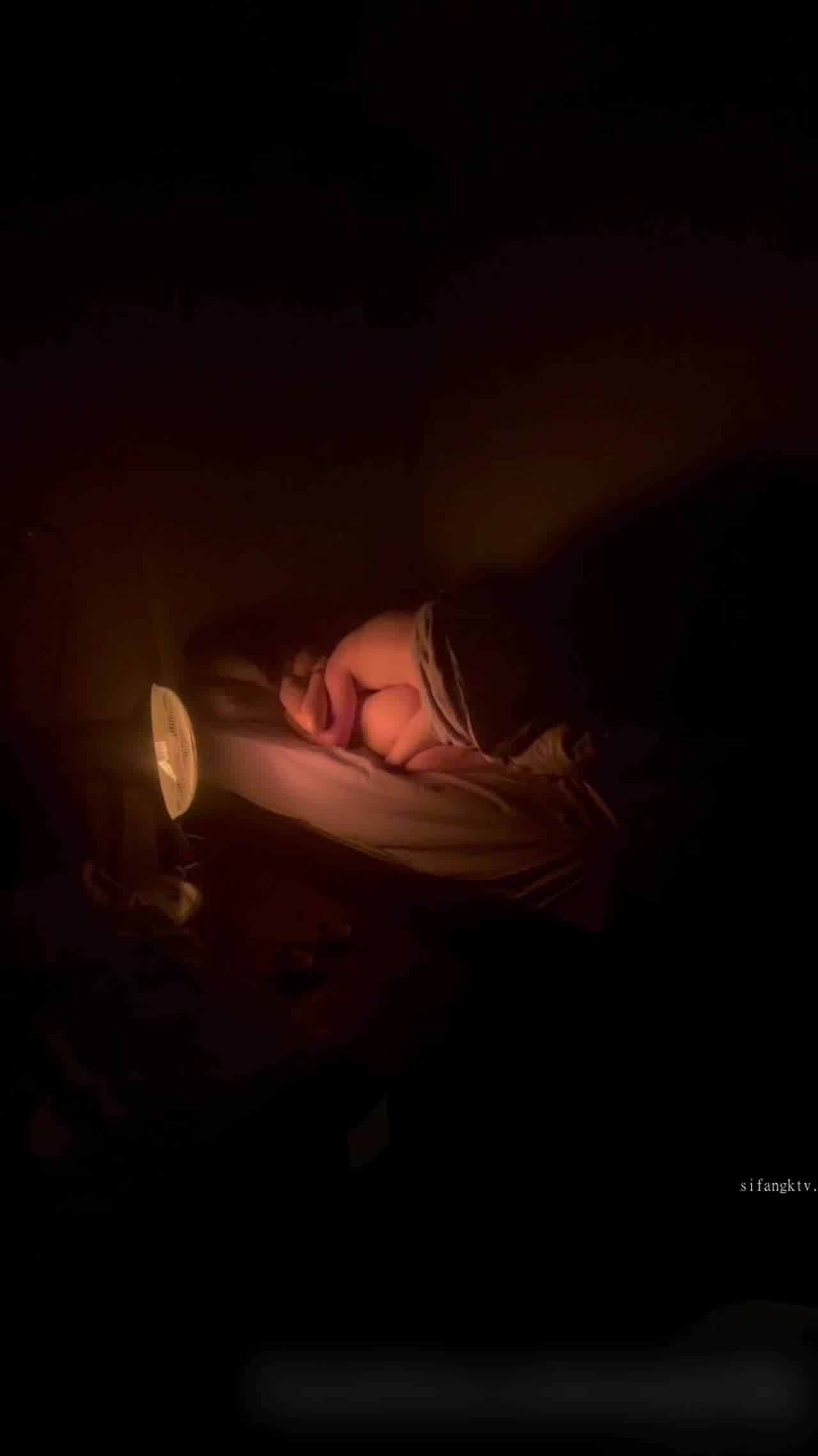  emmy 新春贺岁短片 夜袭肉肉女孩 的剧照5