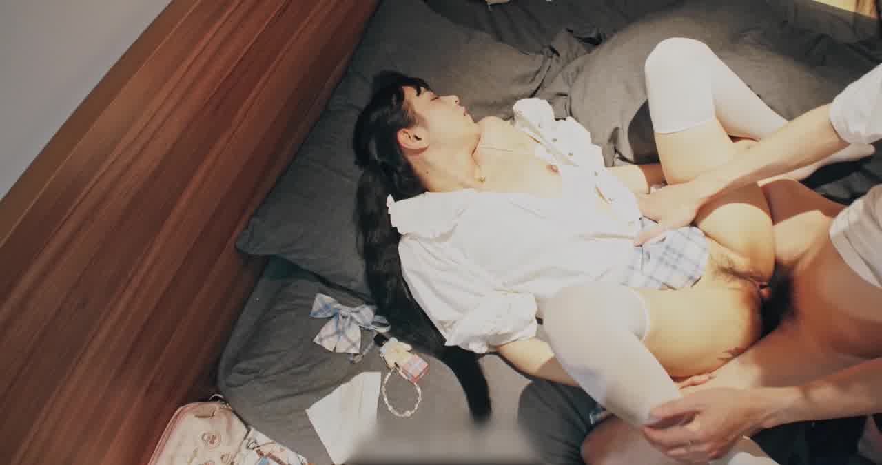  女神爱肉棒性爱肉便器 双马尾萝莉花式做爱 的剧照5