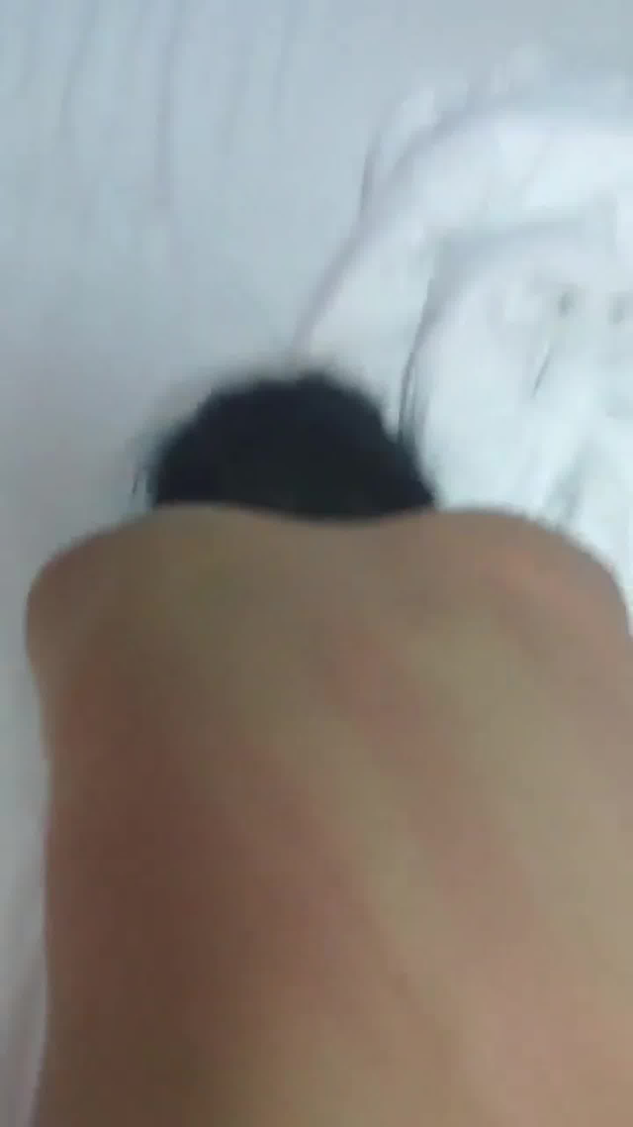  推特人妻反差婊 怡怡 私拍淫乱生活 的剧照5