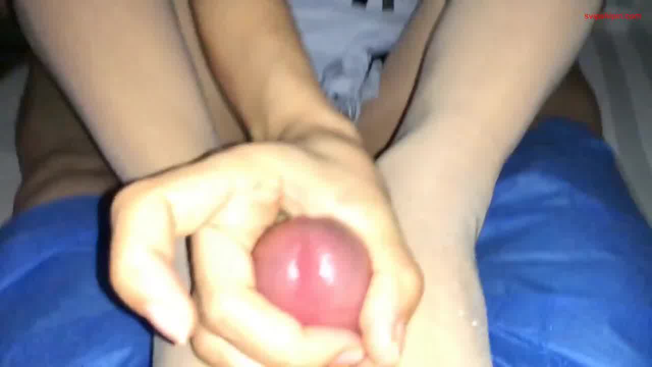  网红足模伊豆足交 的剧照3