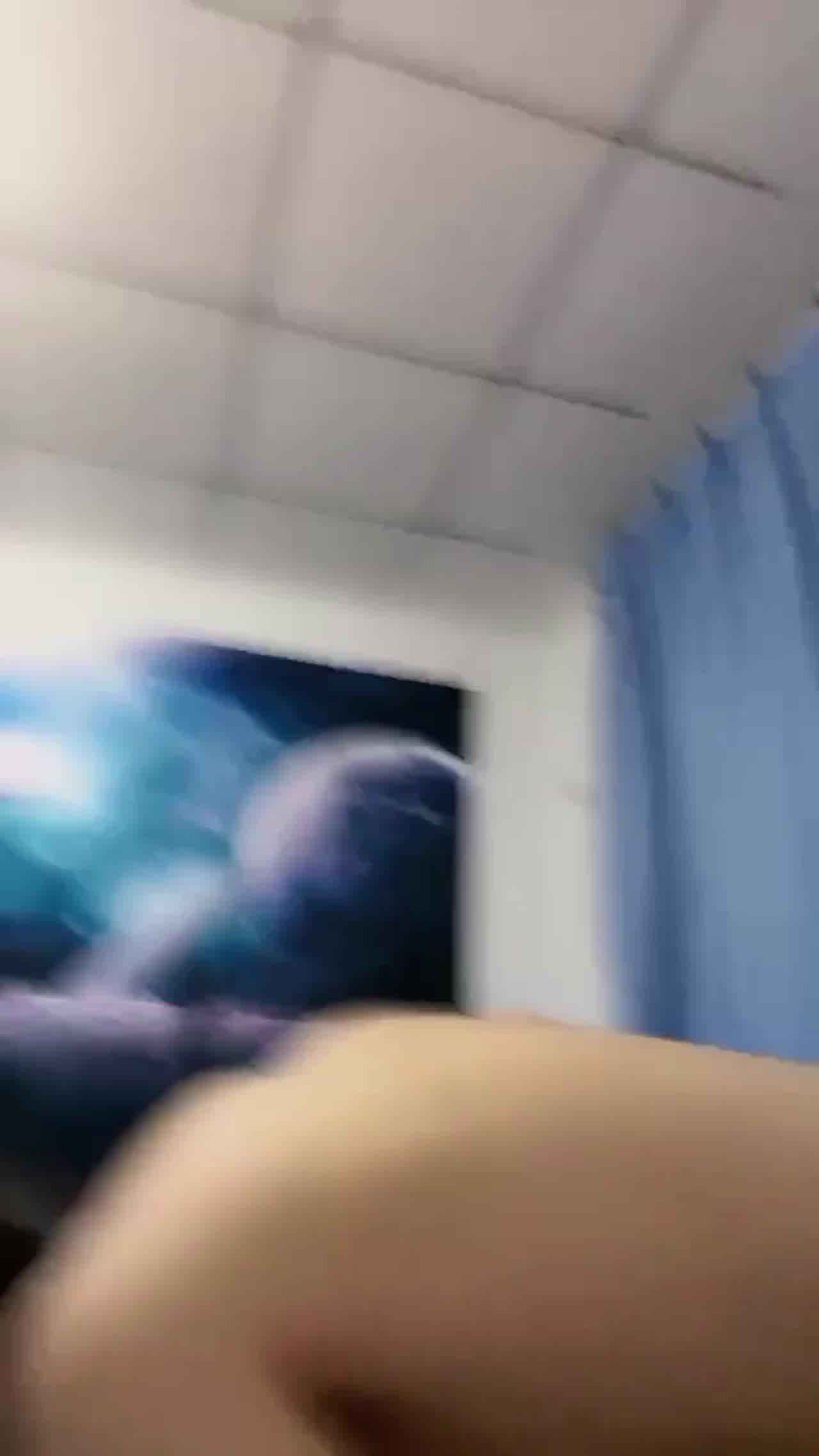  【情侣流出】女友的口技了得真爽 的剧照7