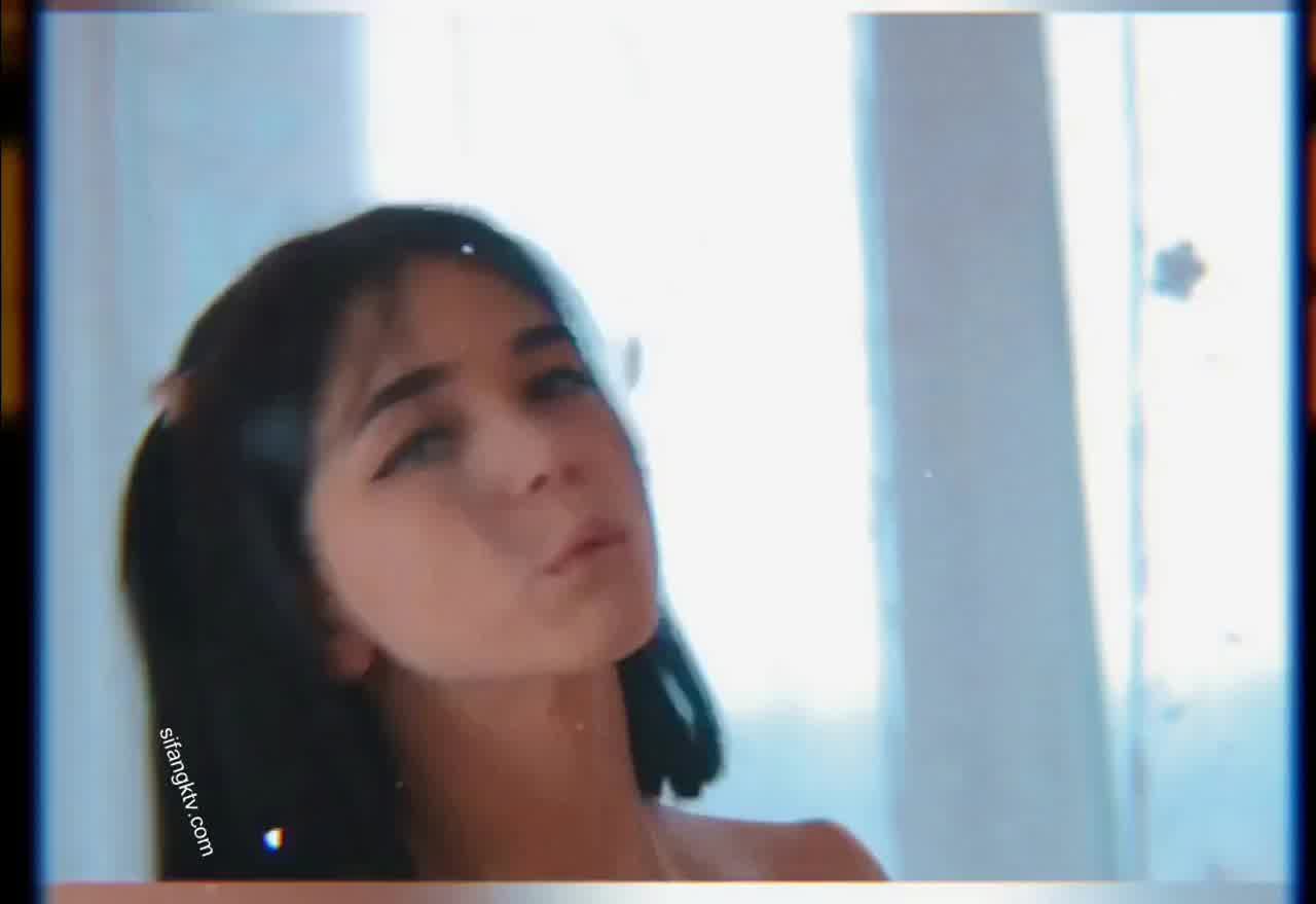  euphoriakush 西方甜美贫乳小萝莉 的剧照5