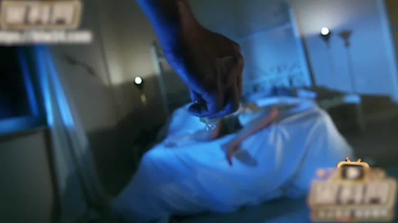  门事件-曾艳压邱淑贞因拒拍风月片被打断肋骨退圈的吴雪雯 精彩影视作品中露点那些为艺术献身女明星 的剧照3