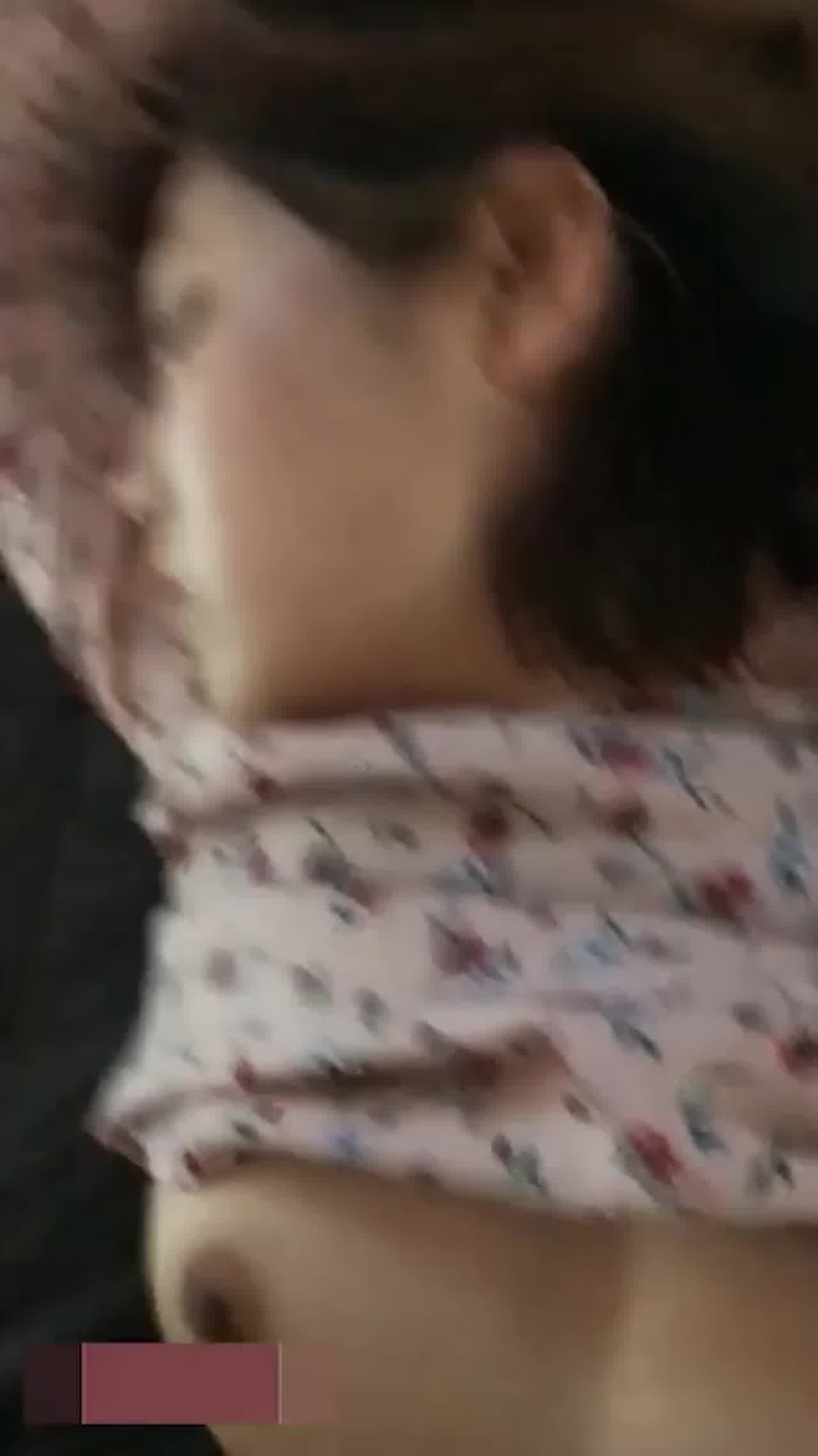  丰满极品大奶学生妹纸销魂奶子波动 的剧照9