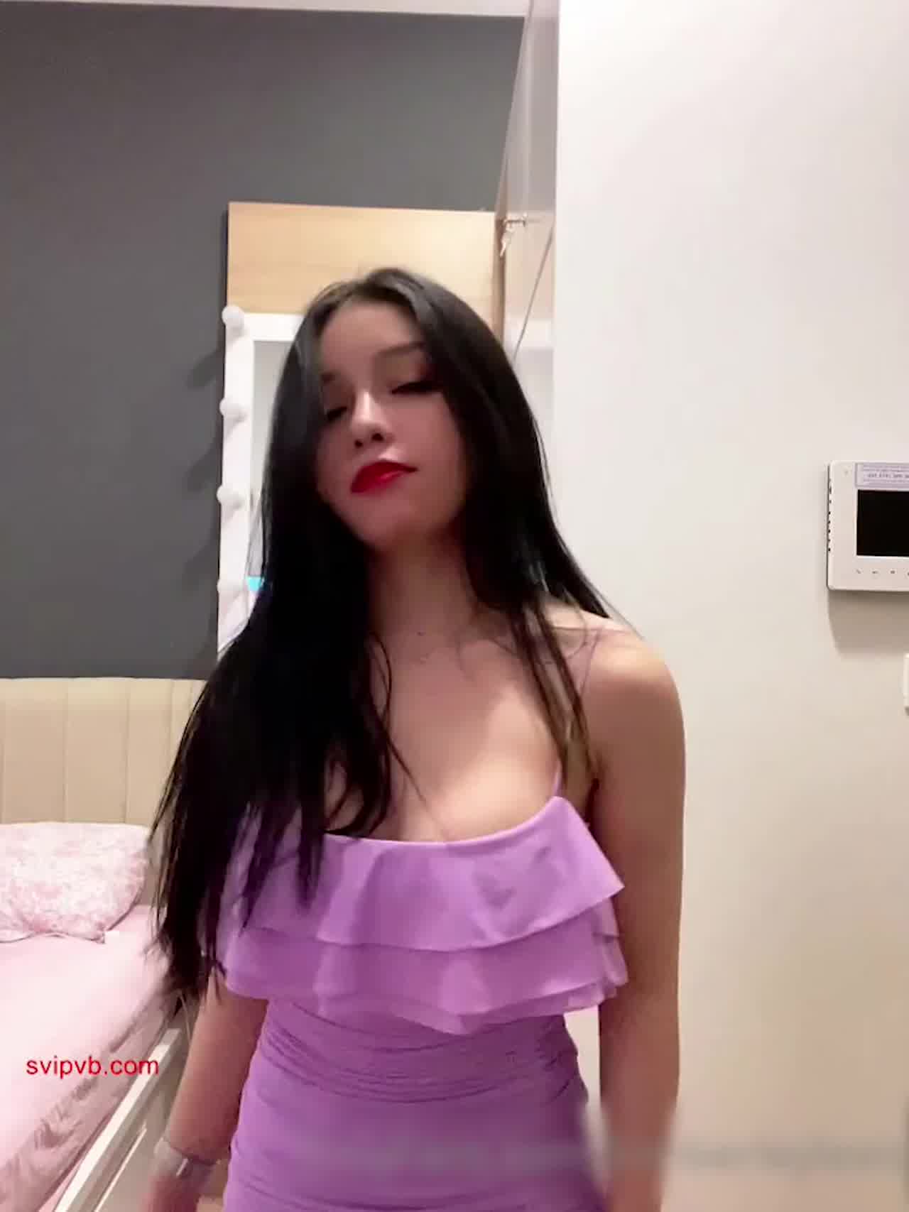  肥臀尤物 模特kimberleylexis诱惑 的剧照4